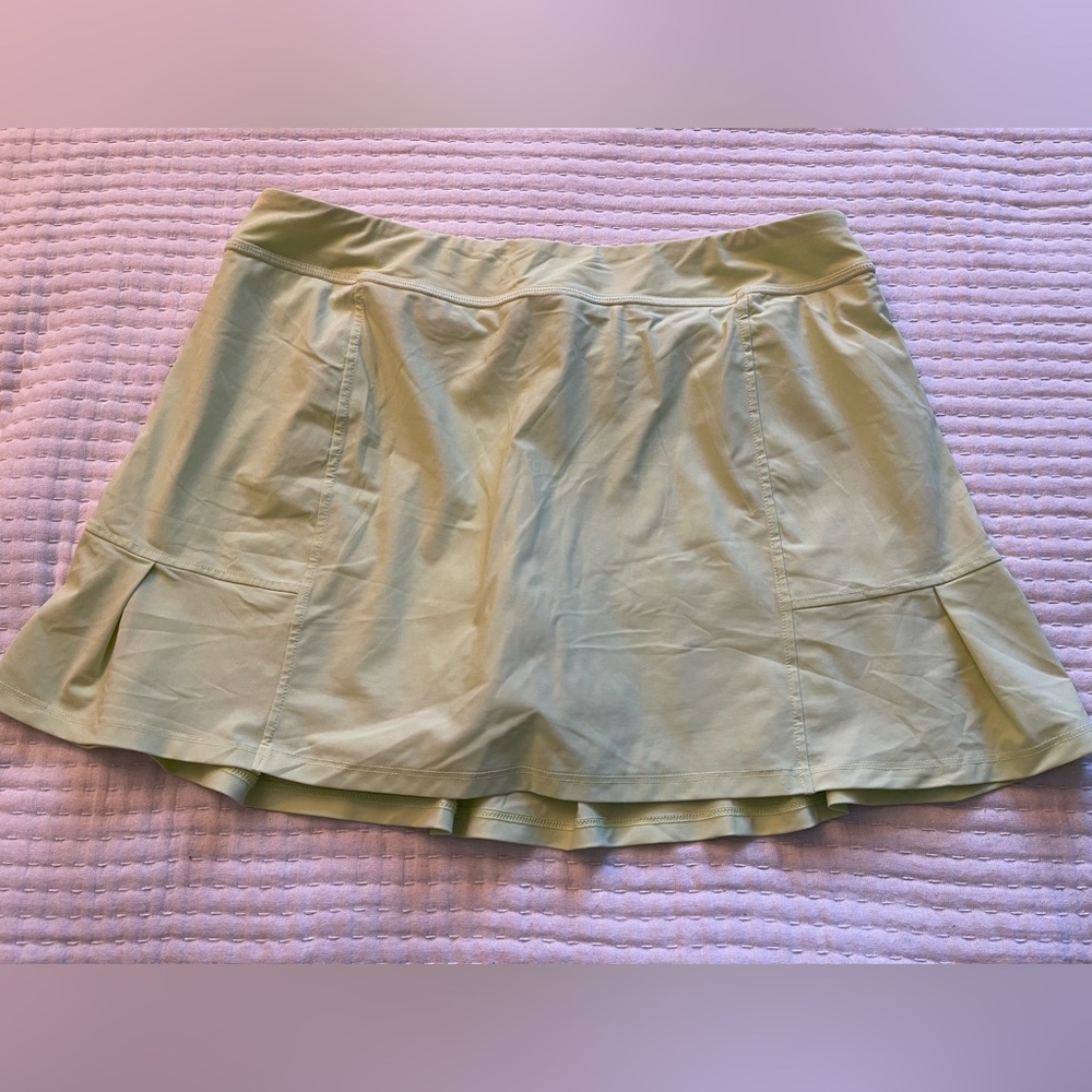 Skechers Go Golf Skort Light yellow.